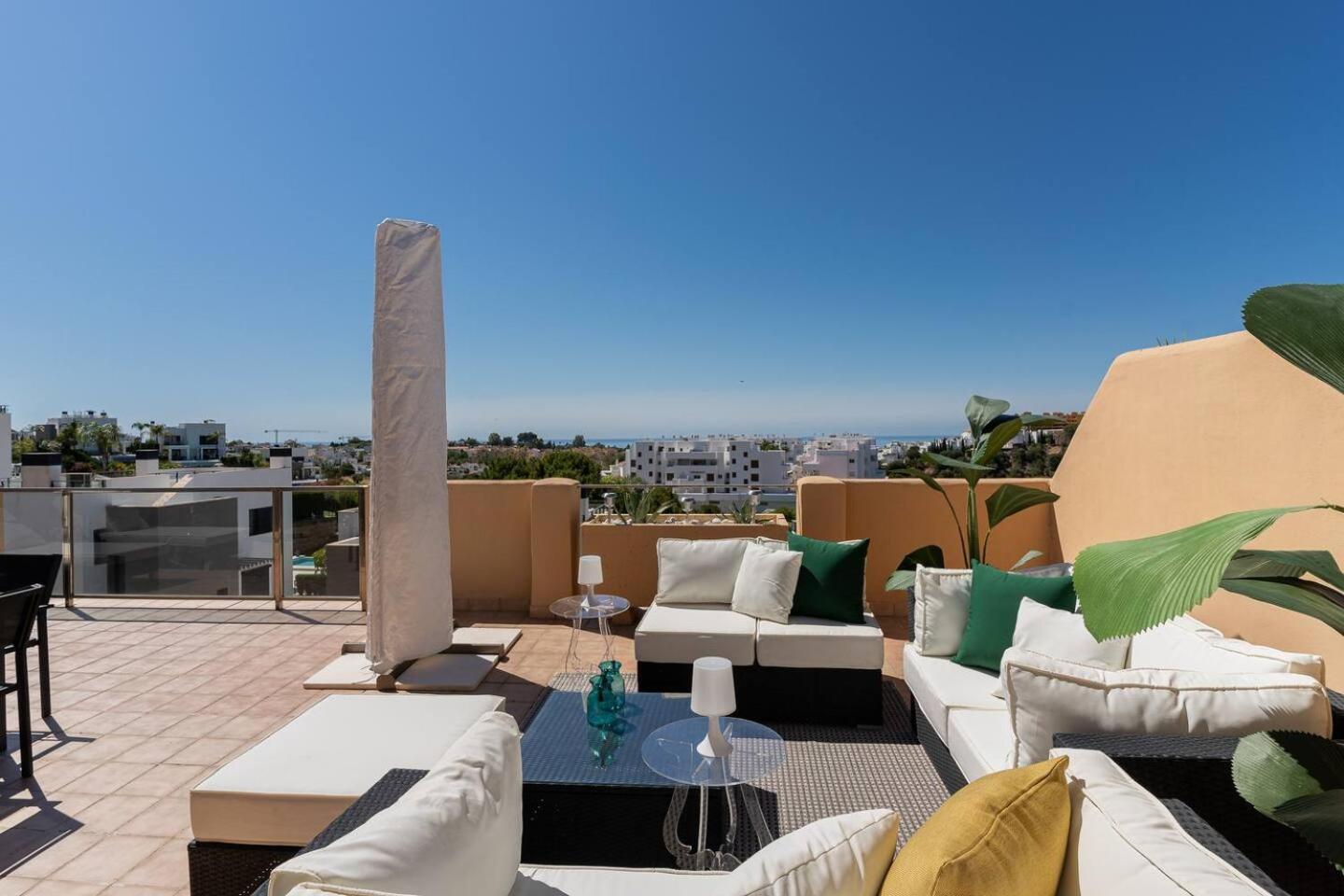 Penthouse Met Geweldig Zeezicht Estepona