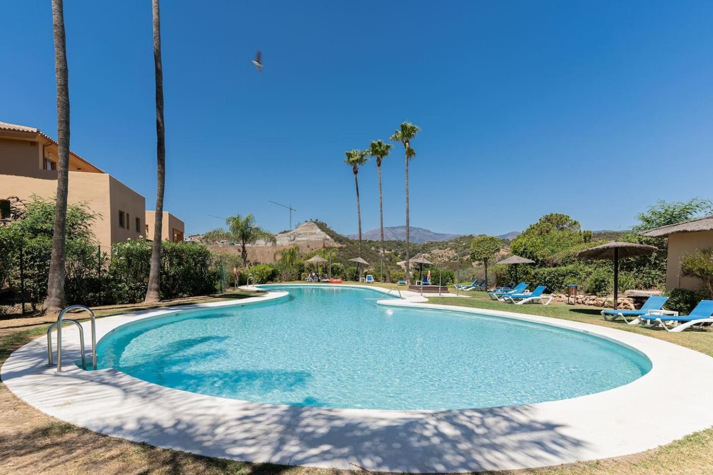 Penthouse Met Geweldig Zeezicht Apartment Estepona