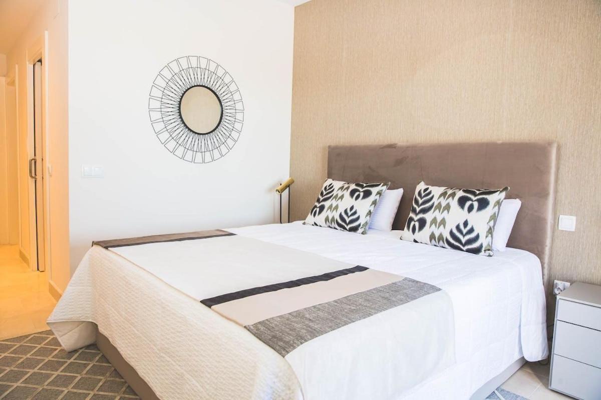 Exclusivo En Flamingos Golf Apartment