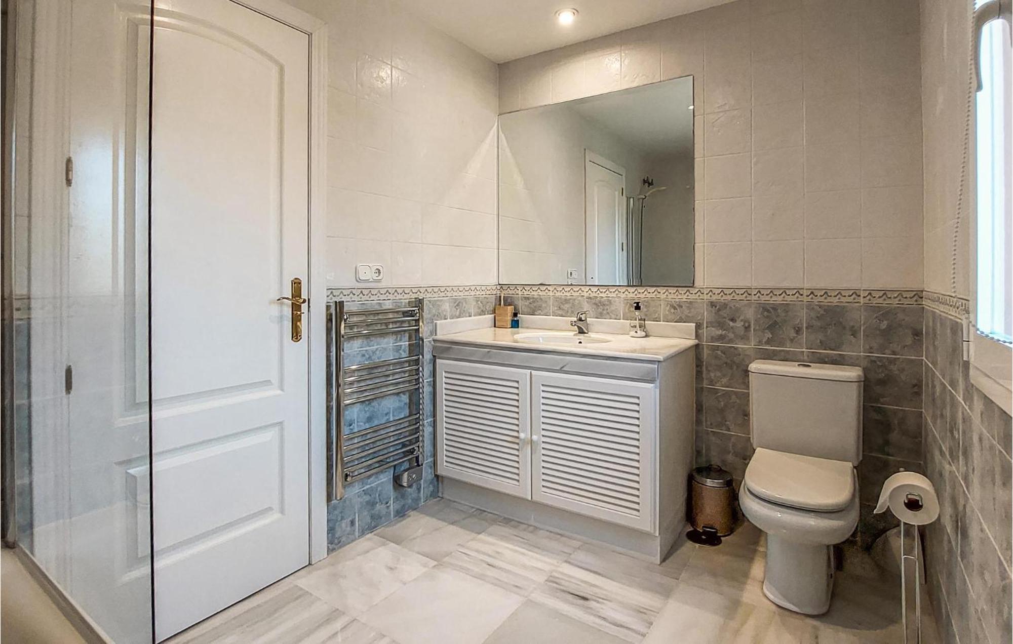 3 Bedroom Cozy In Malaga Holiday home Estepona