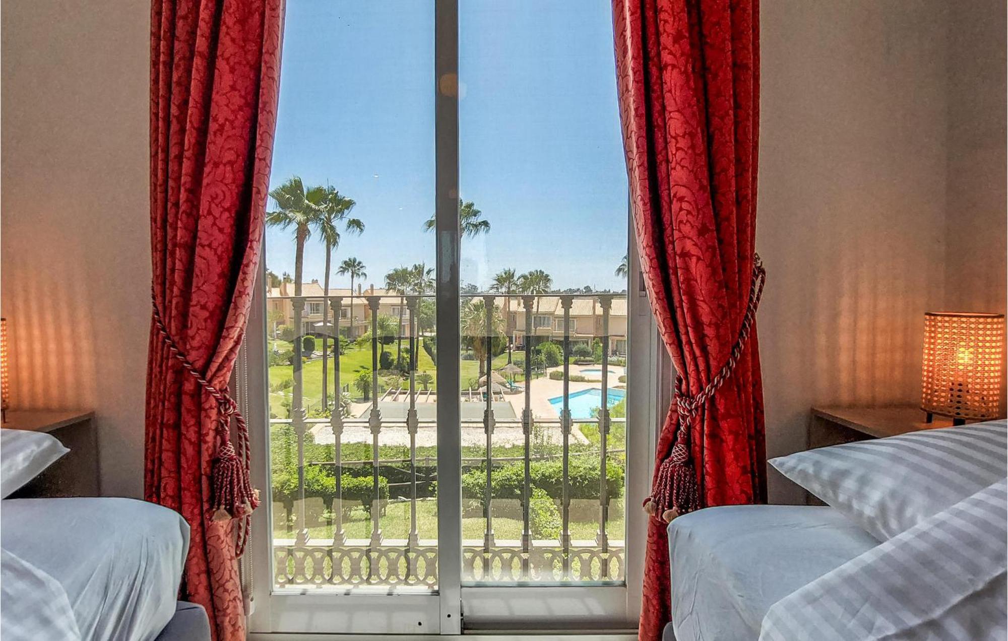 3 Bedroom Cozy In Malaga * Estepona