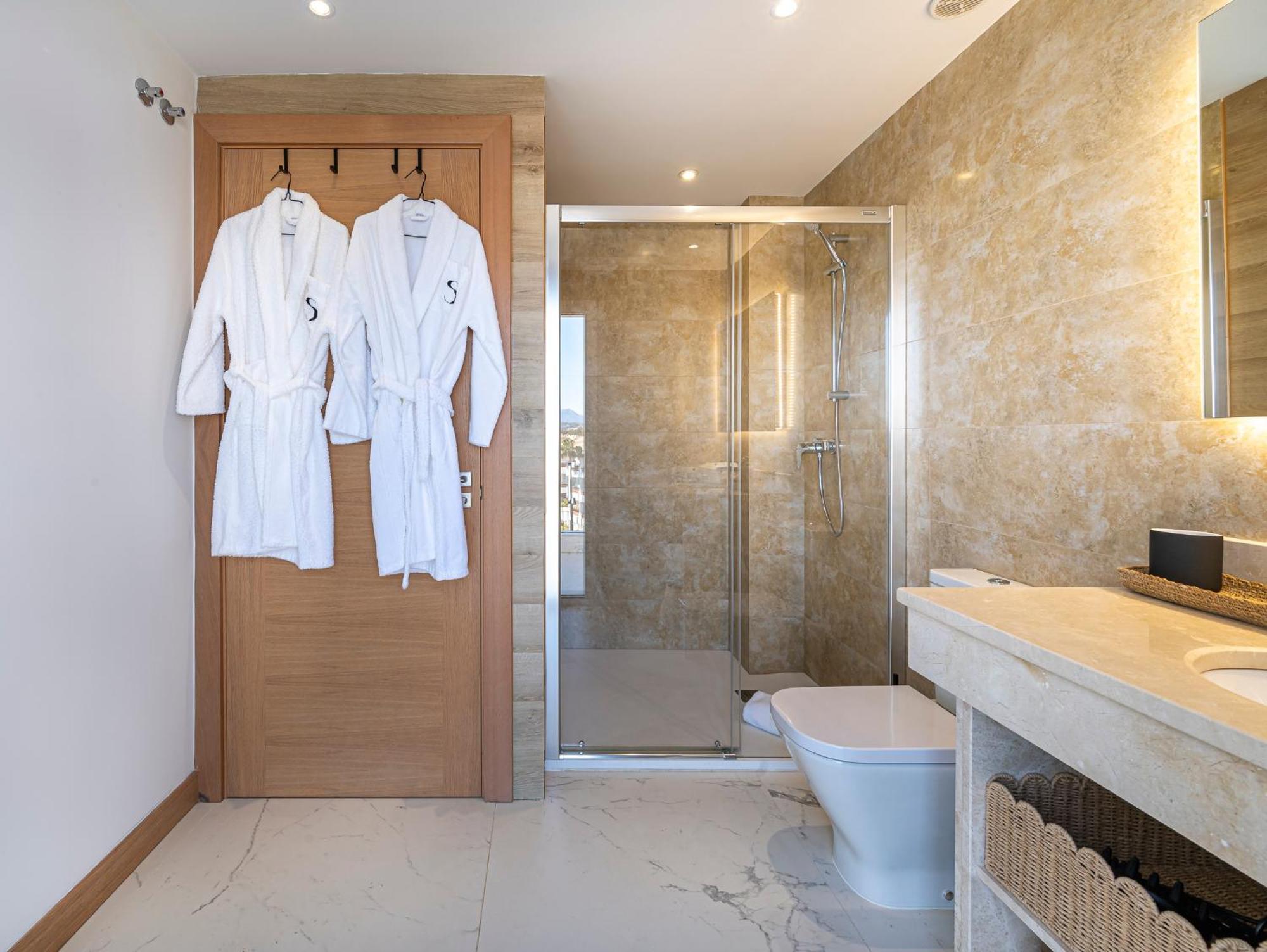 Bossa Boutique - Hermoso Piso 2hab Y Parking Apartamento Estepona