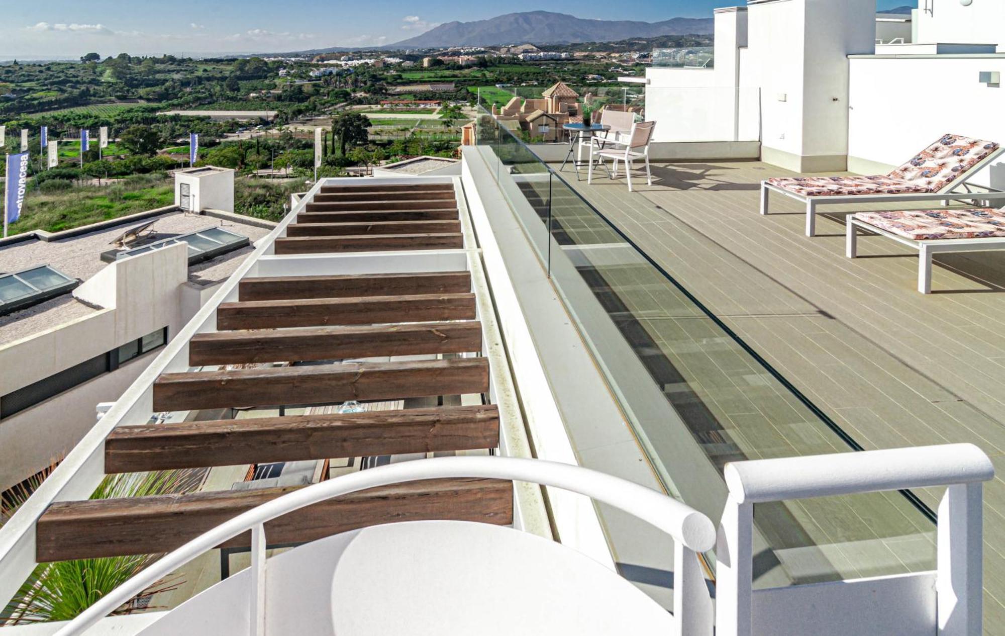 Lm362b - 2 Bedroom Penthouse With Large Sundeck Apartment