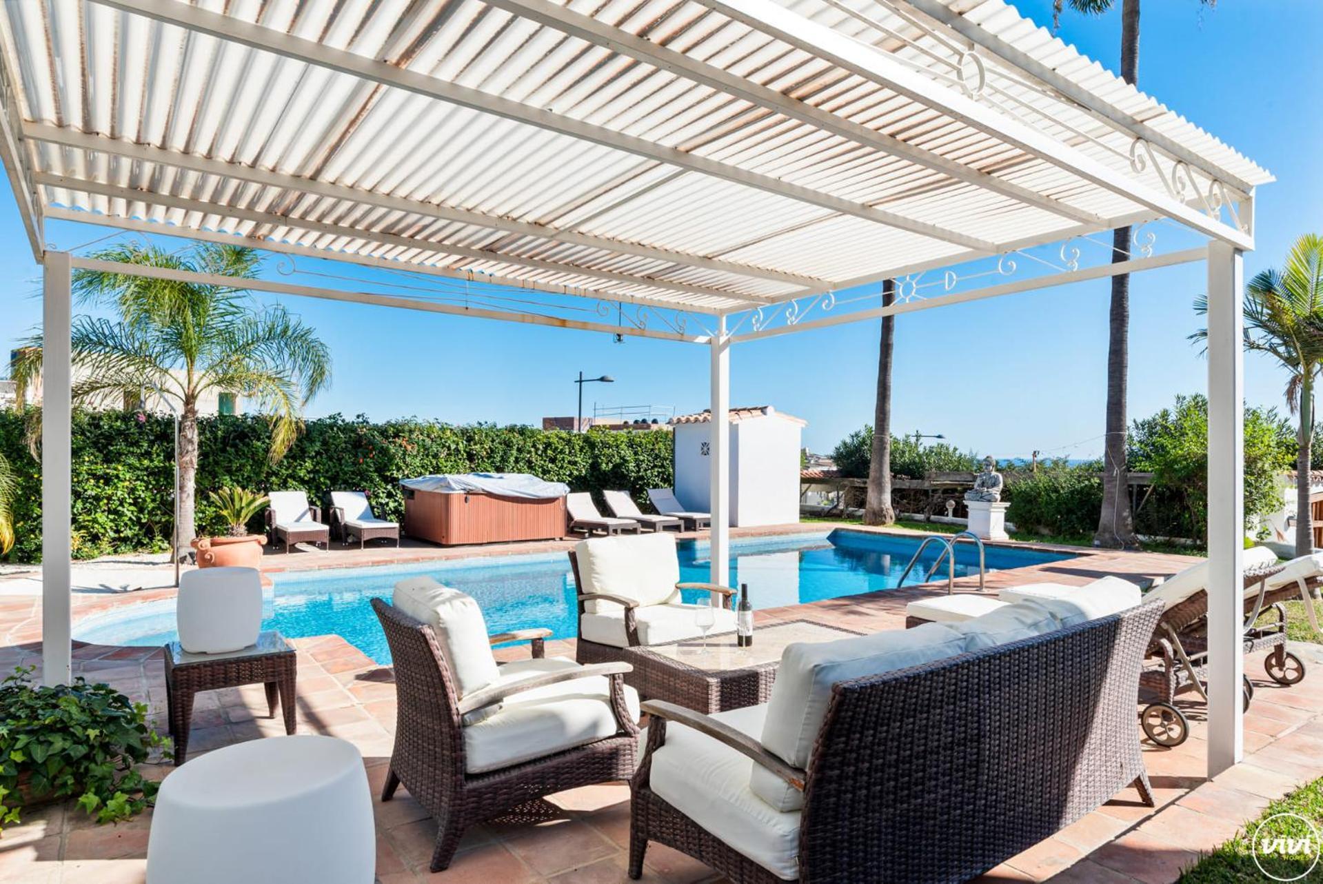 Vivi Homes - Casa Blanca Estepona