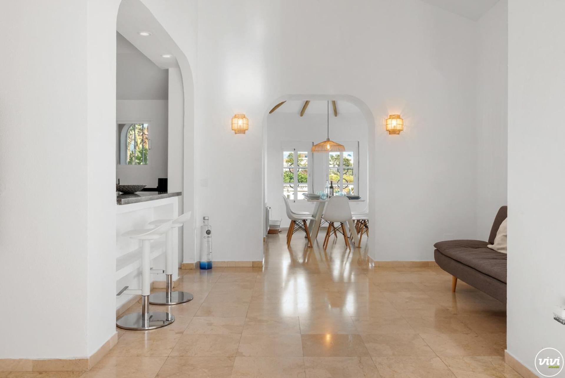 Vivi Homes - Casa Blanca Villa Estepona
