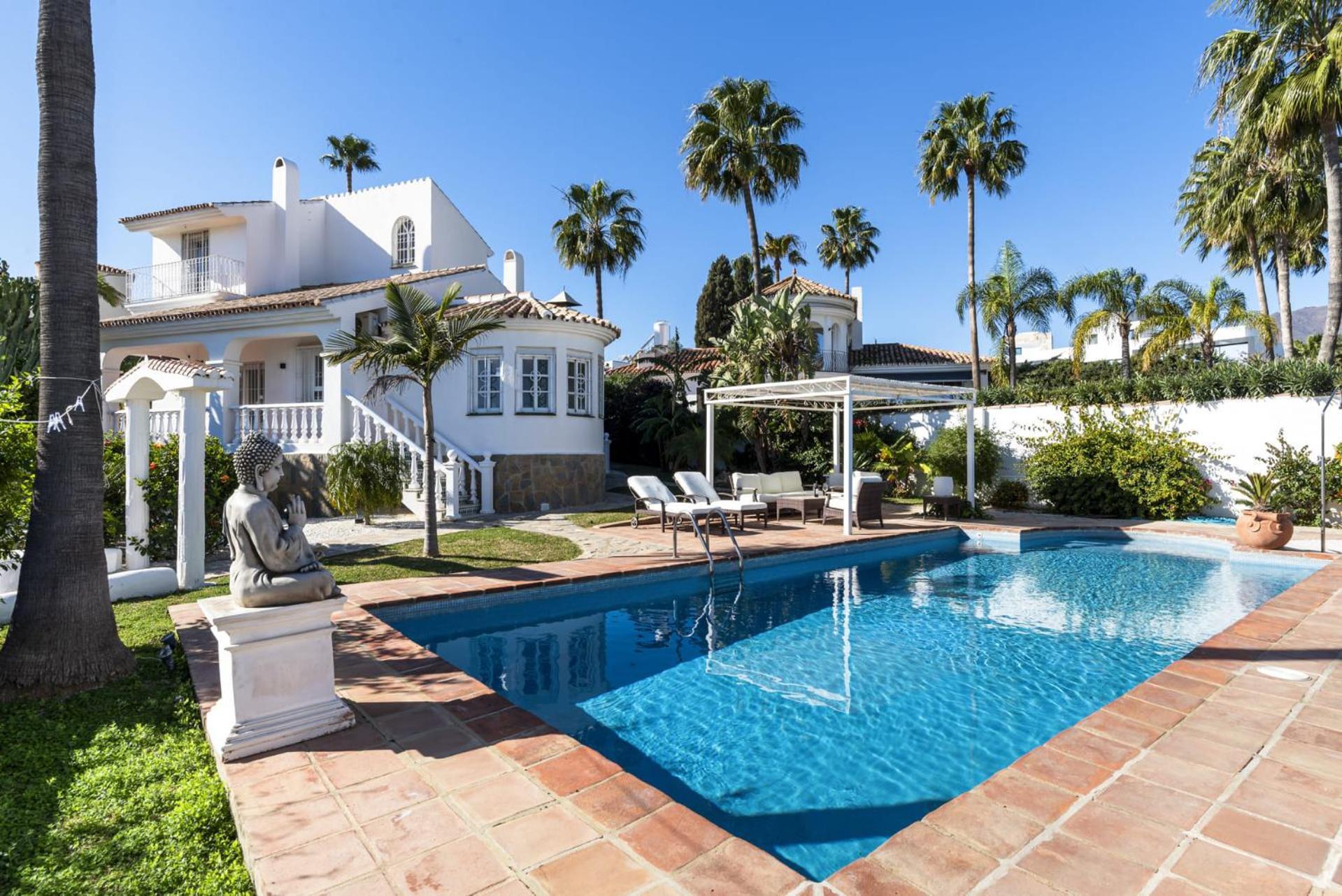 Villa Vivi Homes - Casa Blanca *