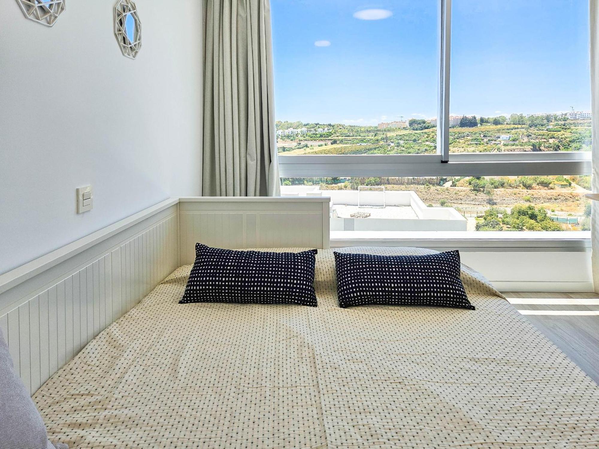 Modern Townhouse In Oceana Gardens Cancelada Holiday home *