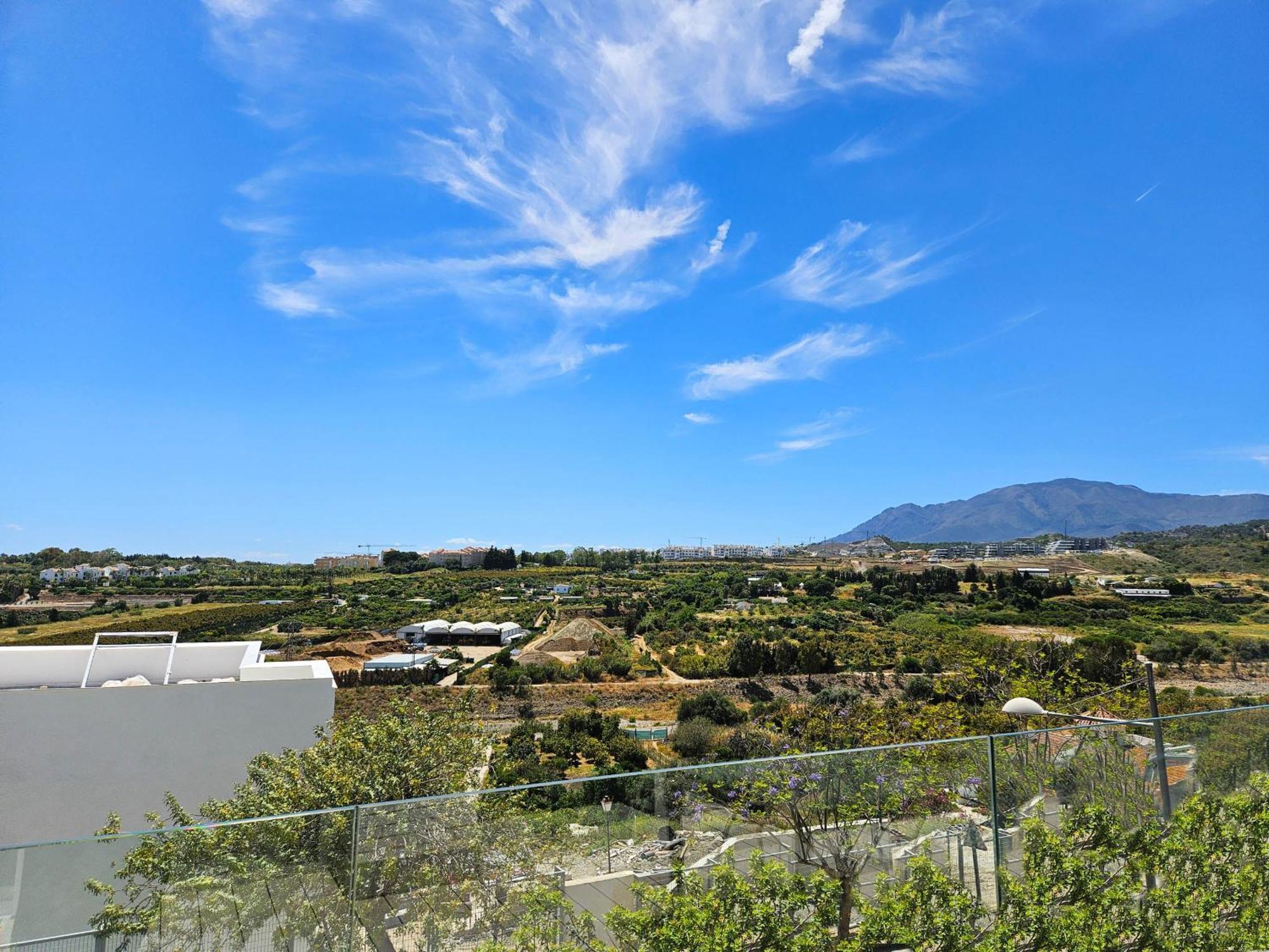 Modern Townhouse In Oceana Gardens Cancelada Holiday home *
