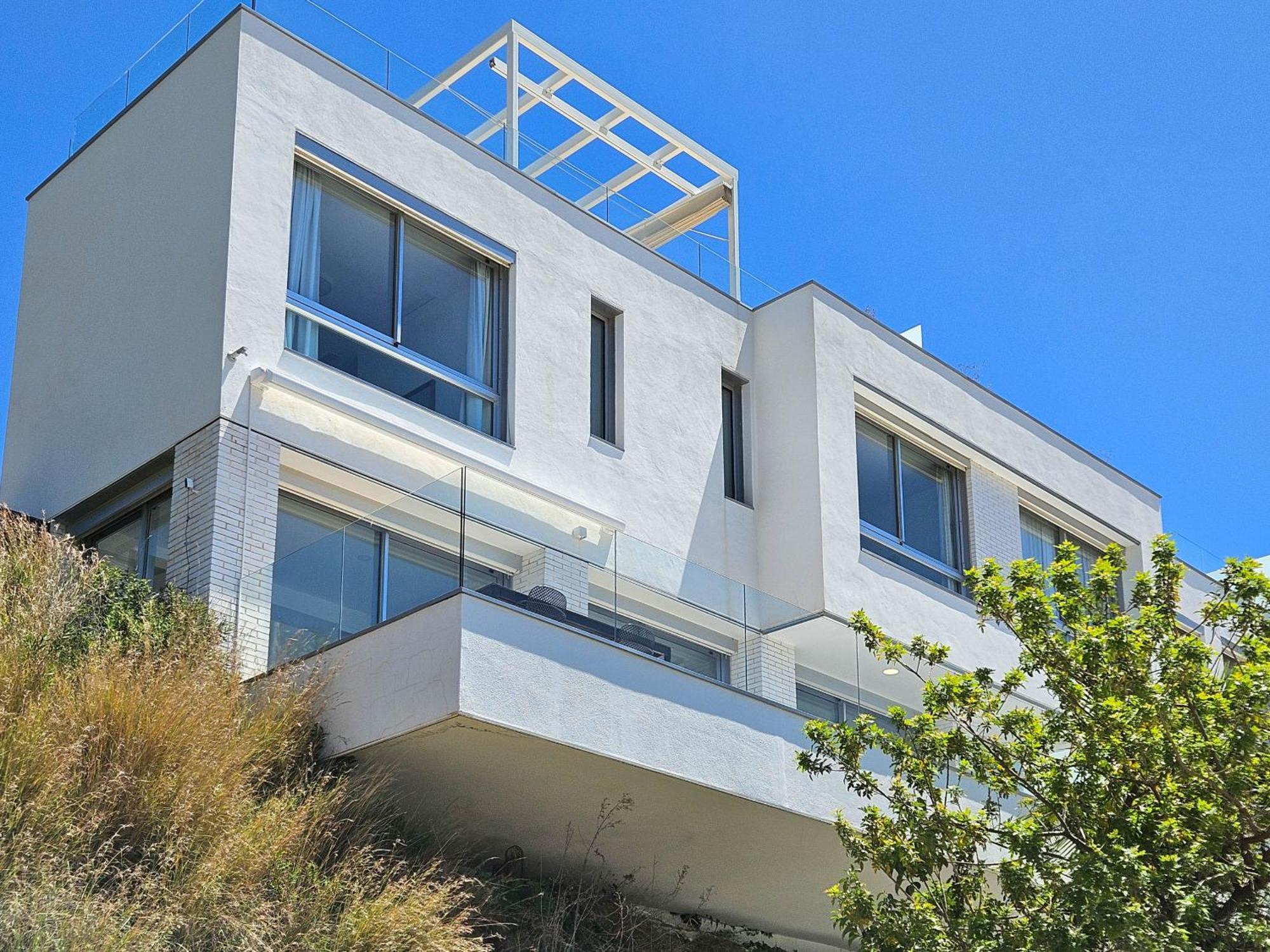 Modern Townhouse In Oceana Gardens Cancelada Holiday home *