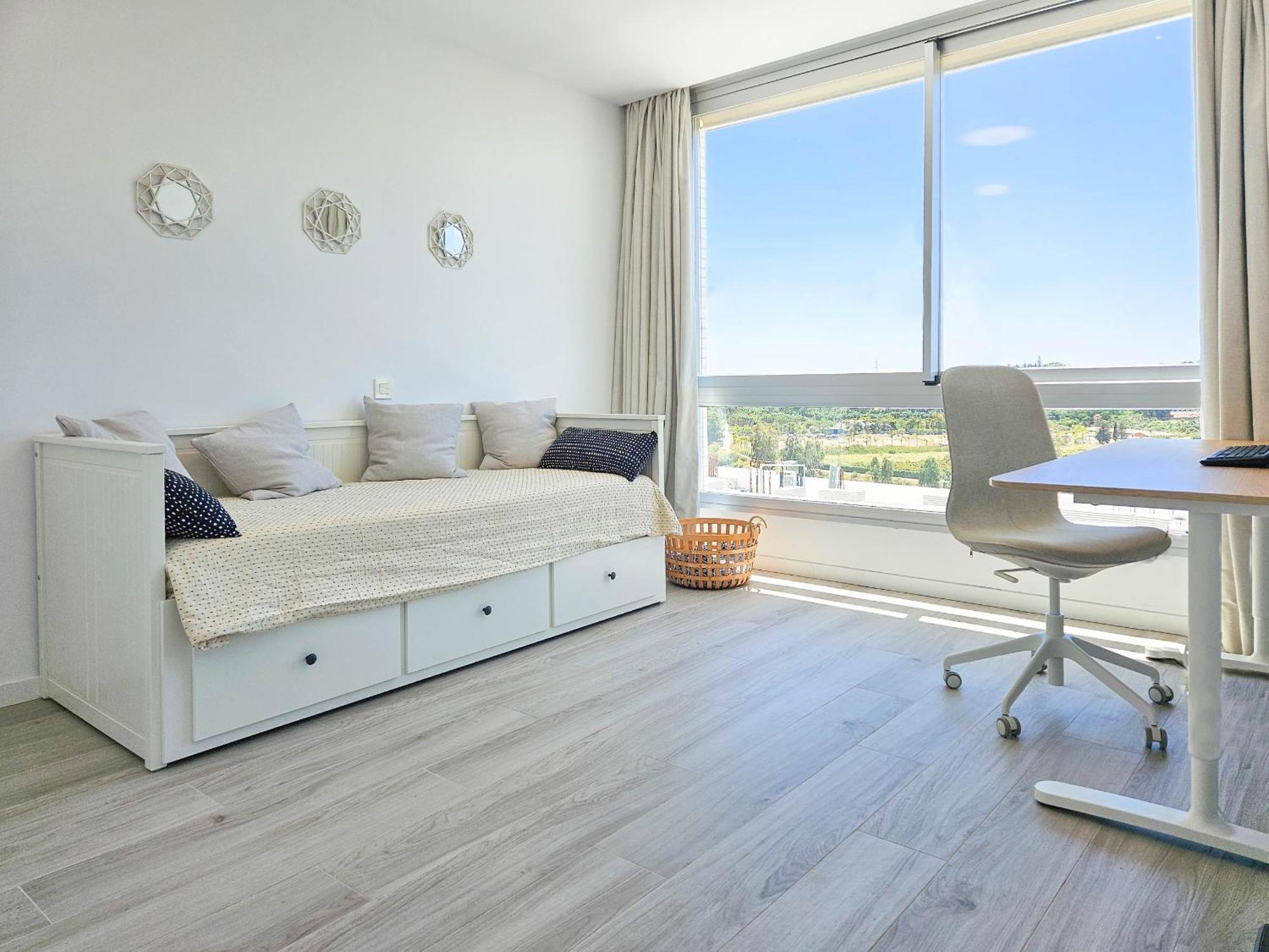 Modern Townhouse In Oceana Gardens Cancelada Holiday home *
