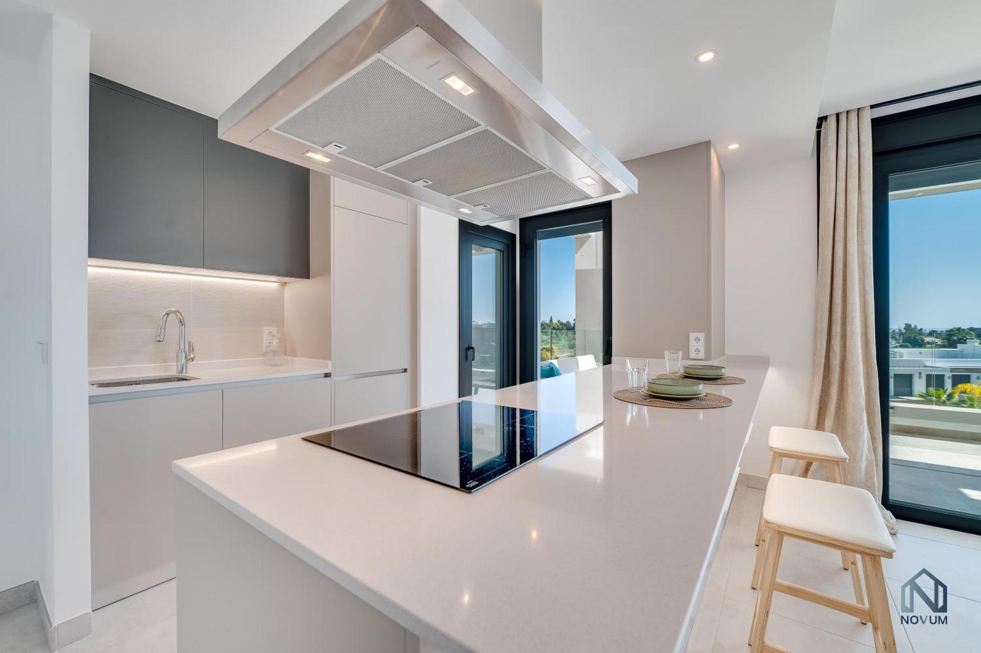 Apartment Newly Built 2 Bdrm Modern Oasis W Gym & Pool