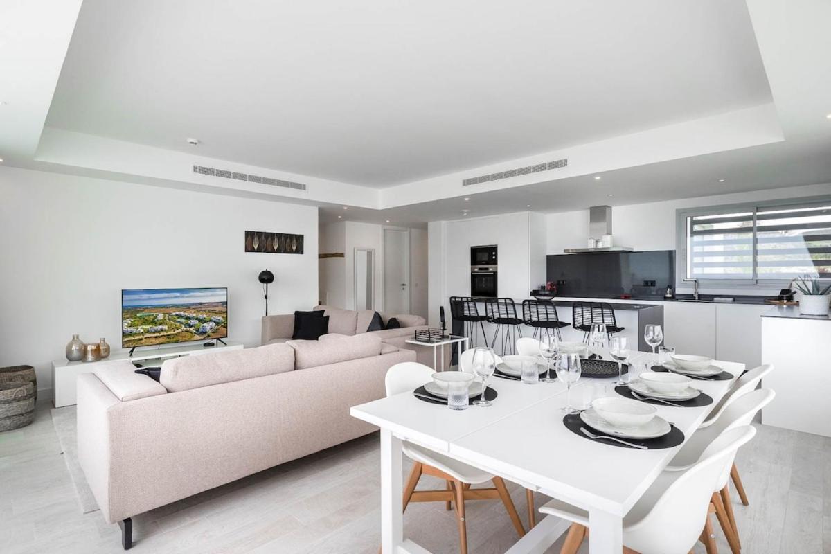 Al-1514 - - Alcazaba Lagoon Apartment