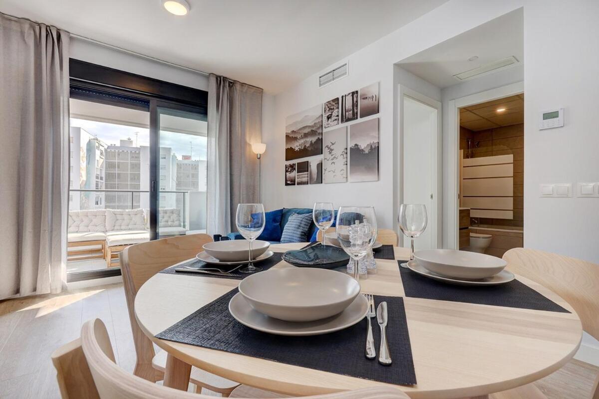 Apartment Charming 2 Bedroom Flat In *