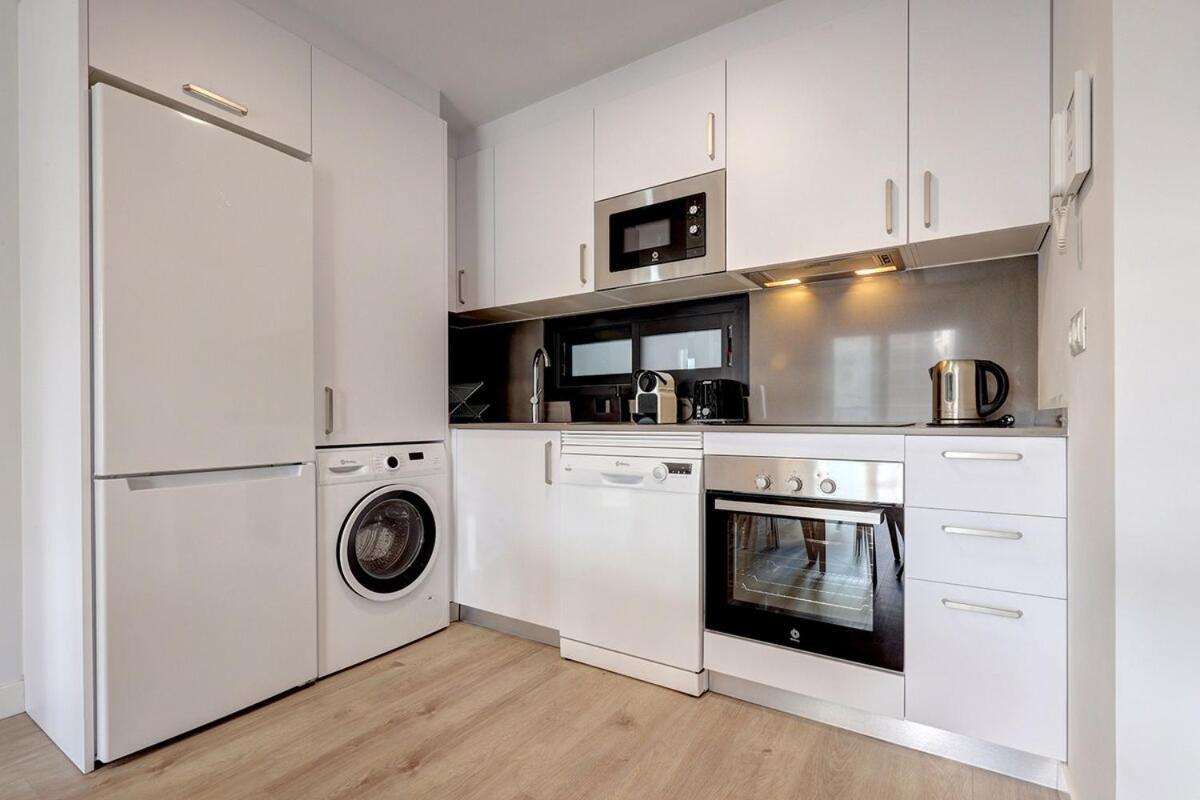 Charming 2 Bedroom Flat In * Estepona