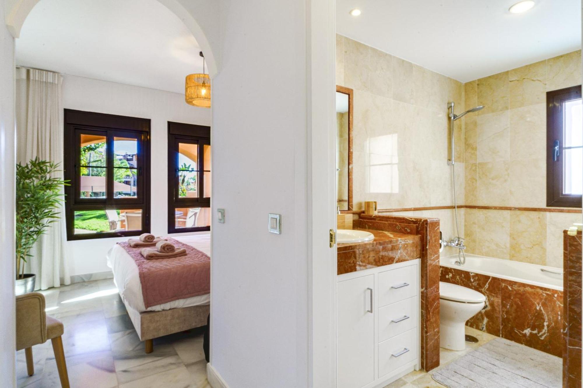 Appartement Hacienda Del Sol - Beachside Estepona