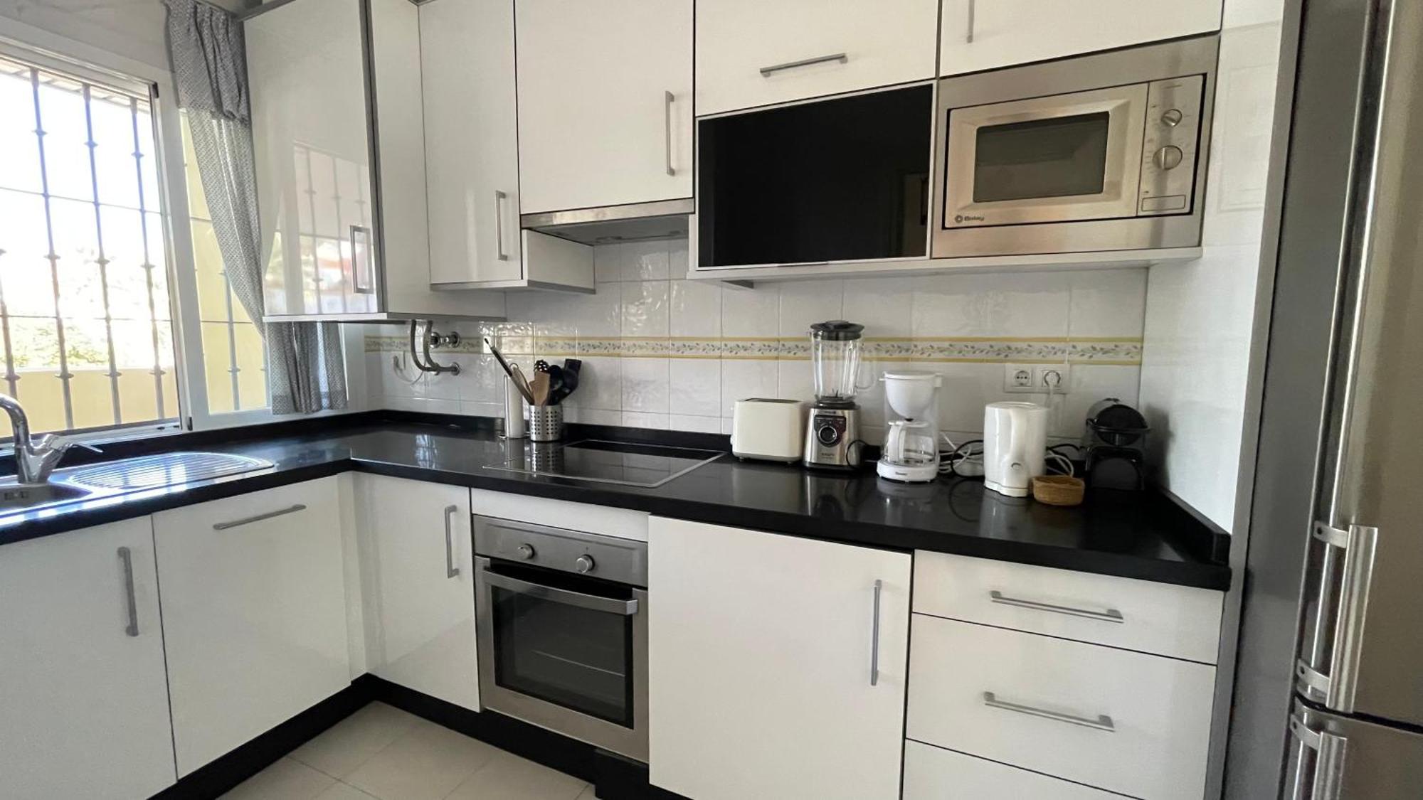 Intermobiliaria - Puerto Alto B6 16 Estepona