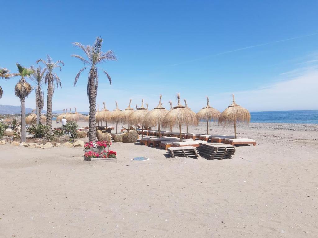 Casa de férias Three Bedroom Townhouse 100 Meters From The Beach!