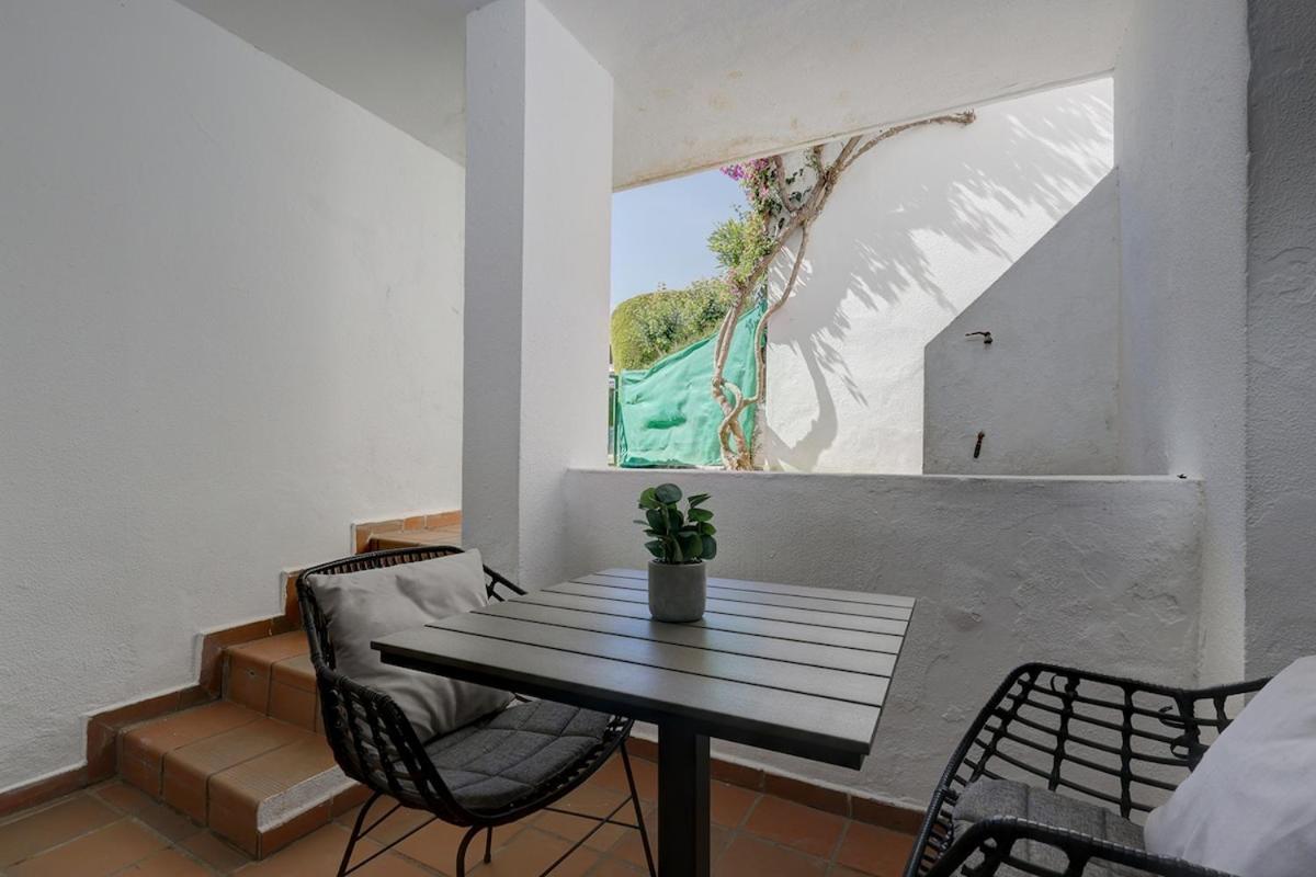 Casa de férias Three Bedroom Townhouse 100 Meters From The Beach! Estepona