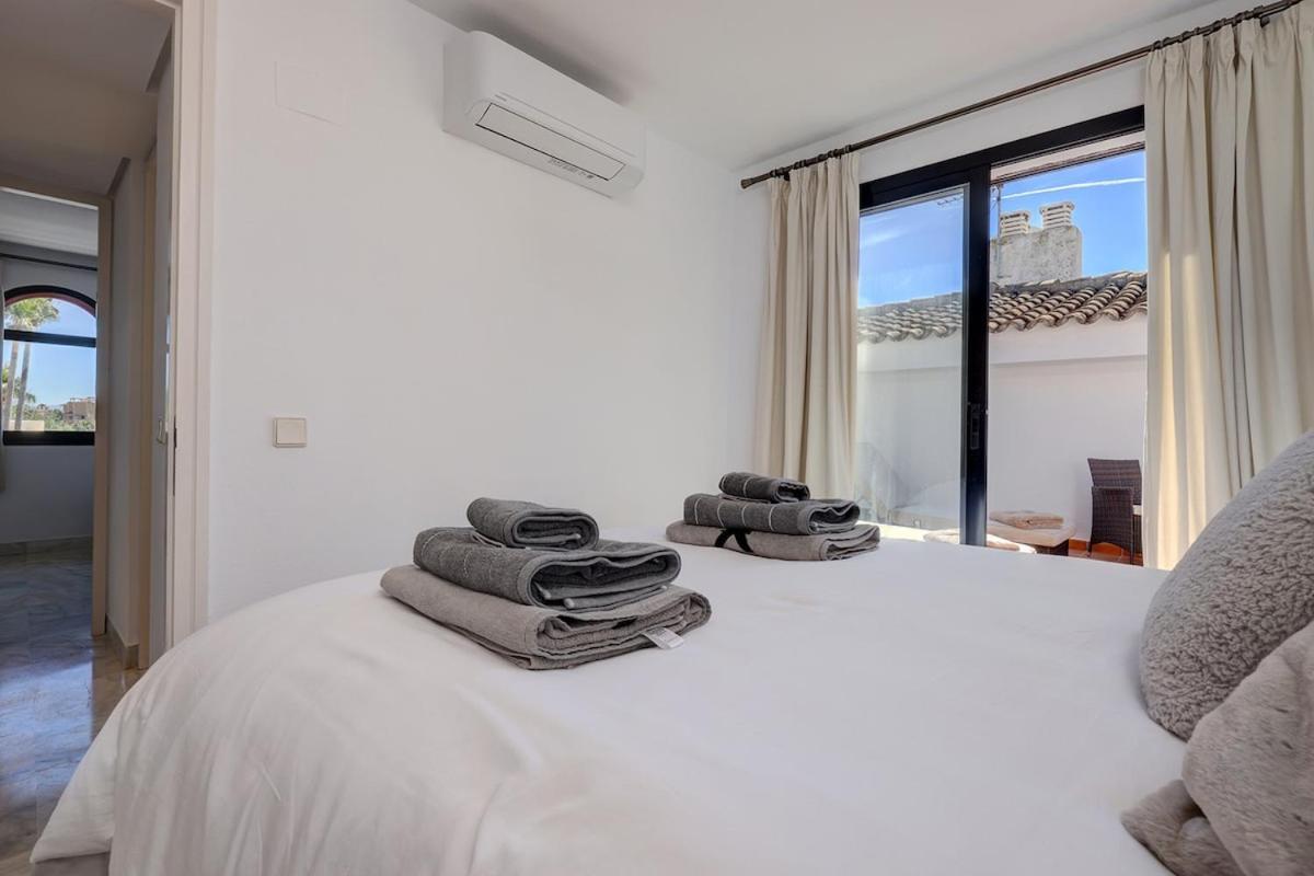 Three Bedroom Townhouse 100 Meters From The Beach! Estepona
