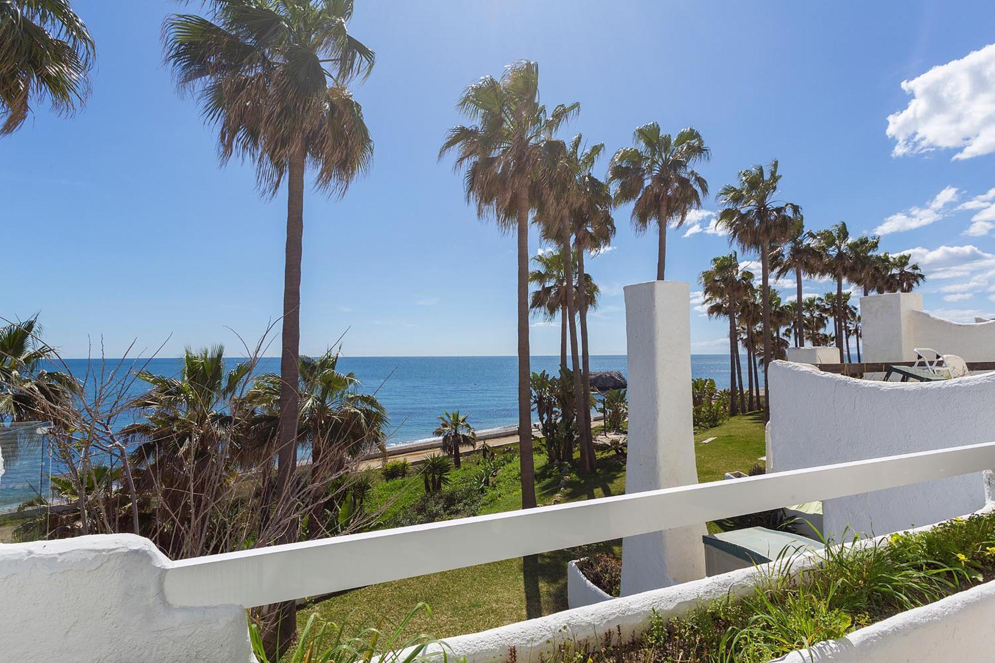 Casa Primera Linea 4 Estepona