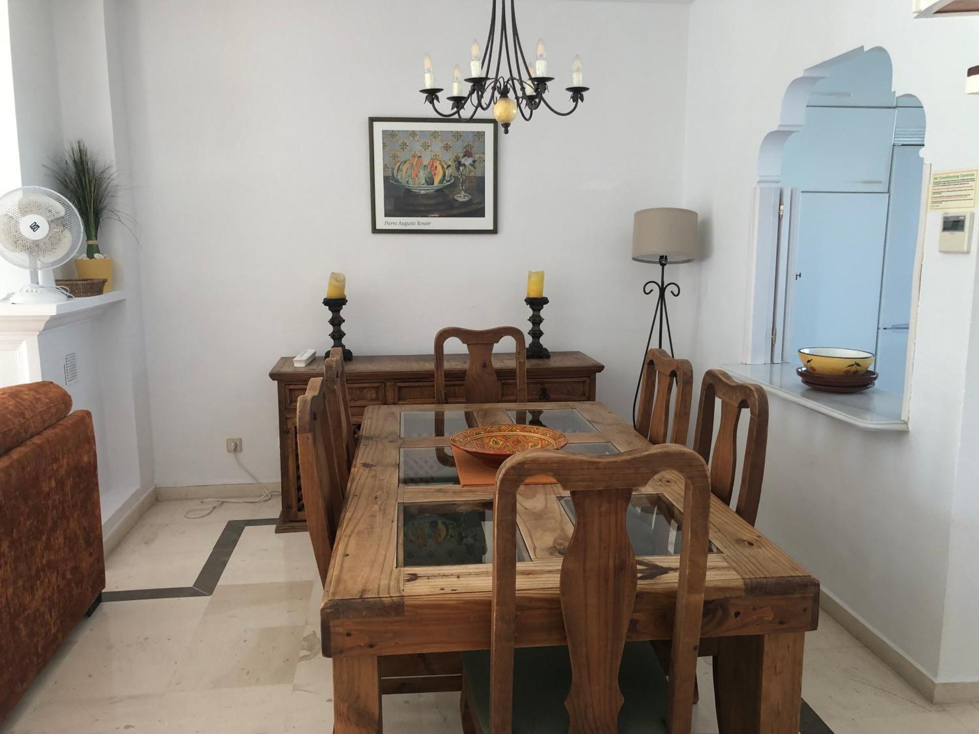 1404: 2 Bed Penthouse In El Presidente Apartment *
