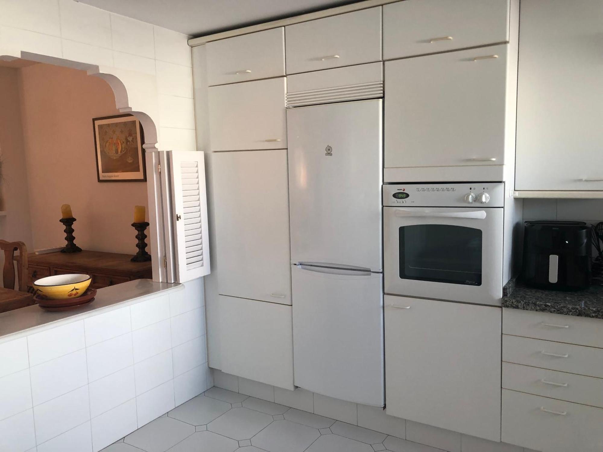 1404: 2 Bed Penthouse In El Presidente * Estepona