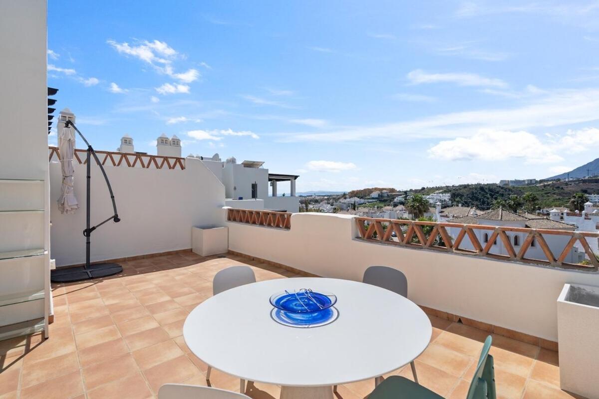 Modern Duplex Penthouse In Gated Complex Rdr487 Apartment