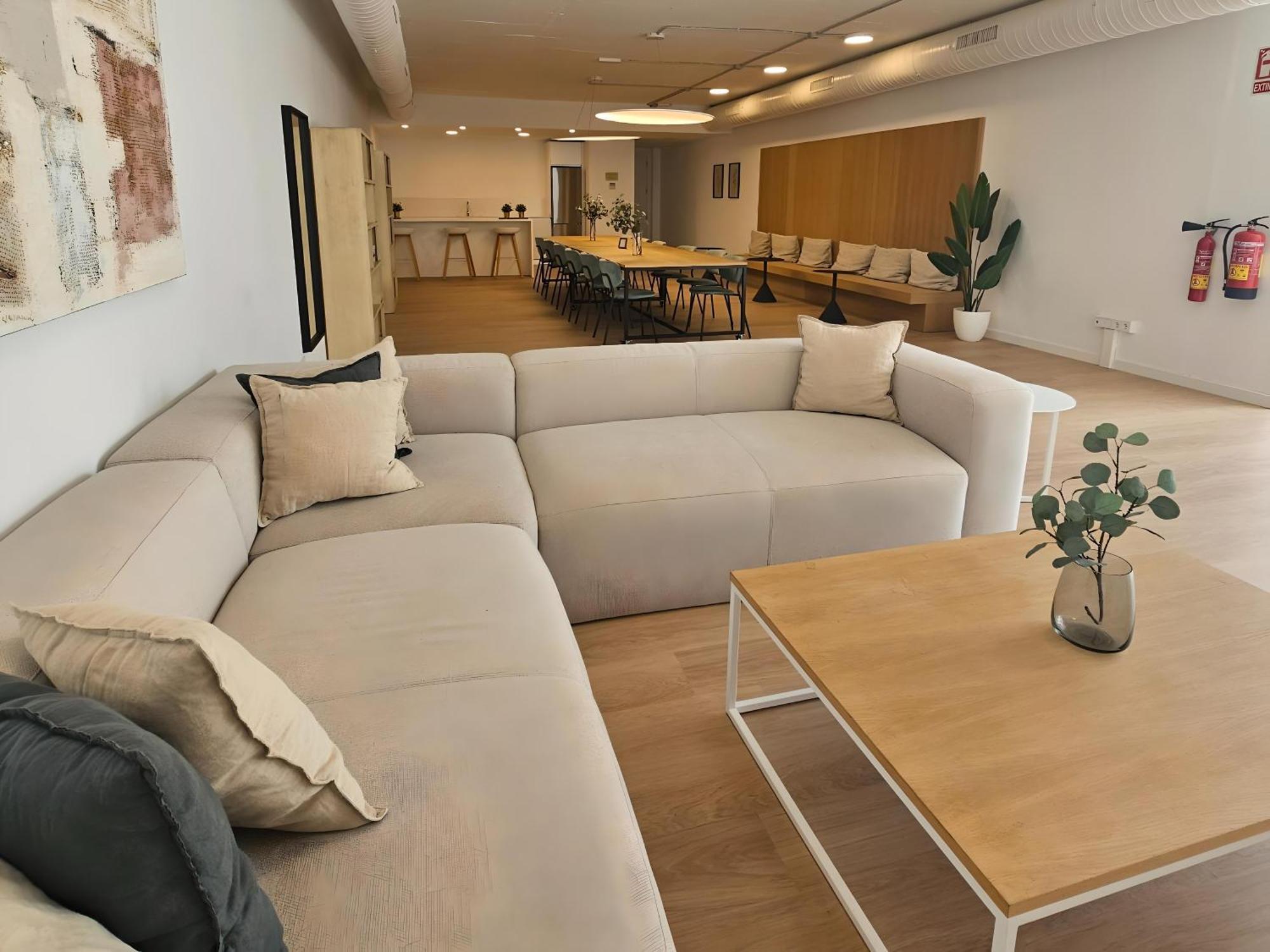 Vanian Village Dream Getaway By Lica Homes