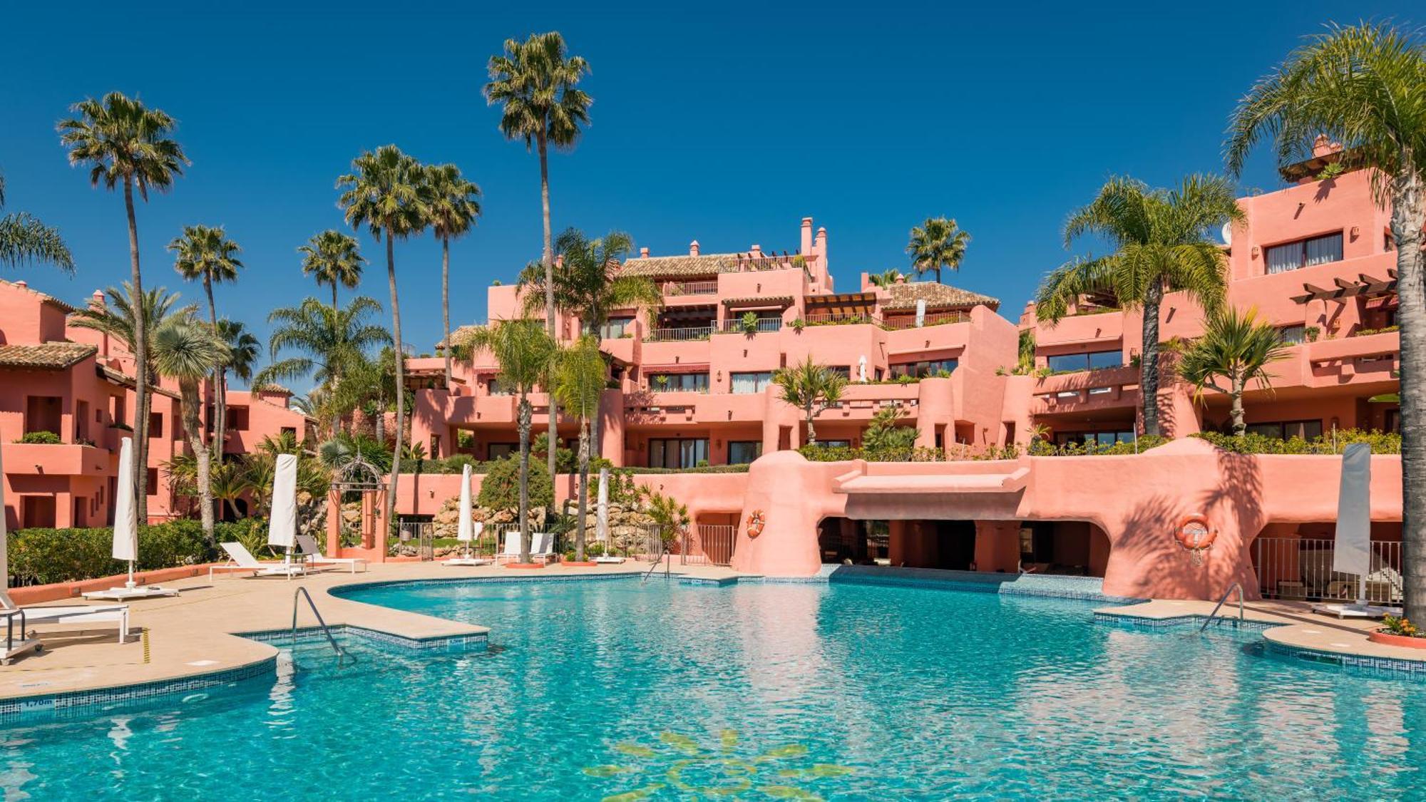Cabo Bermejo Luxe - Luxury 3 Bedroom Sea Front * Estepona