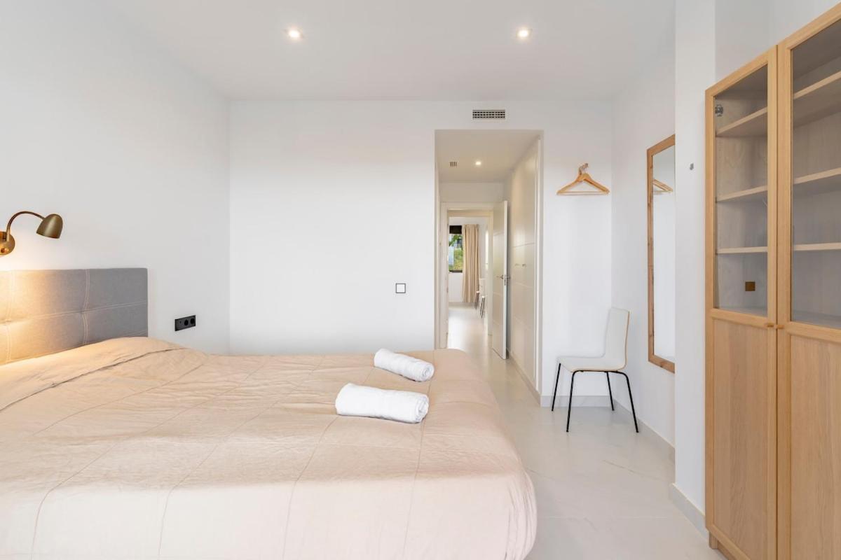 Apartment Luxury 2 Bed With Sea View Estepona