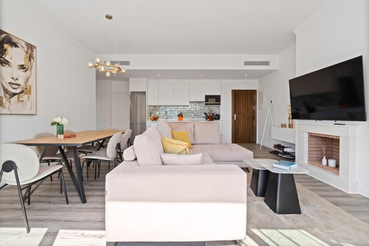 Stylish Ph With Private Rooftop & Sea Views Rdr497 Estepona