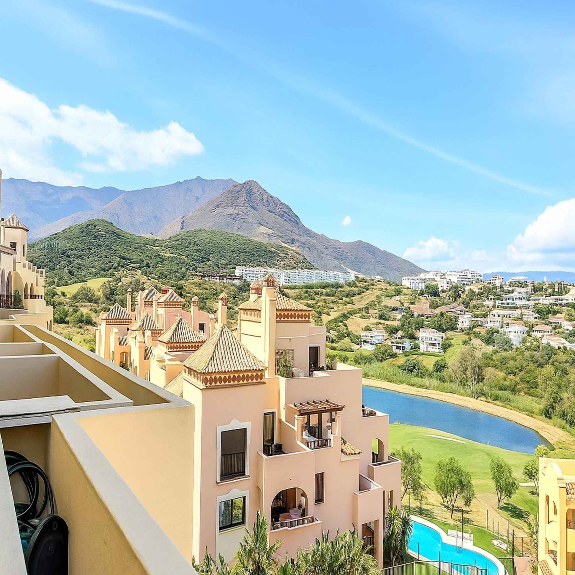 Dona Lucia Resort- Between Mountain And Sea *