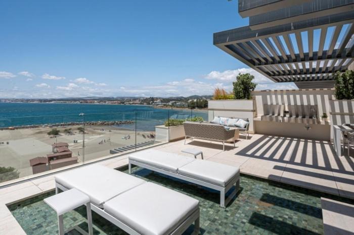 Apartment Luxury Front Line Ikkil Bay Estepona