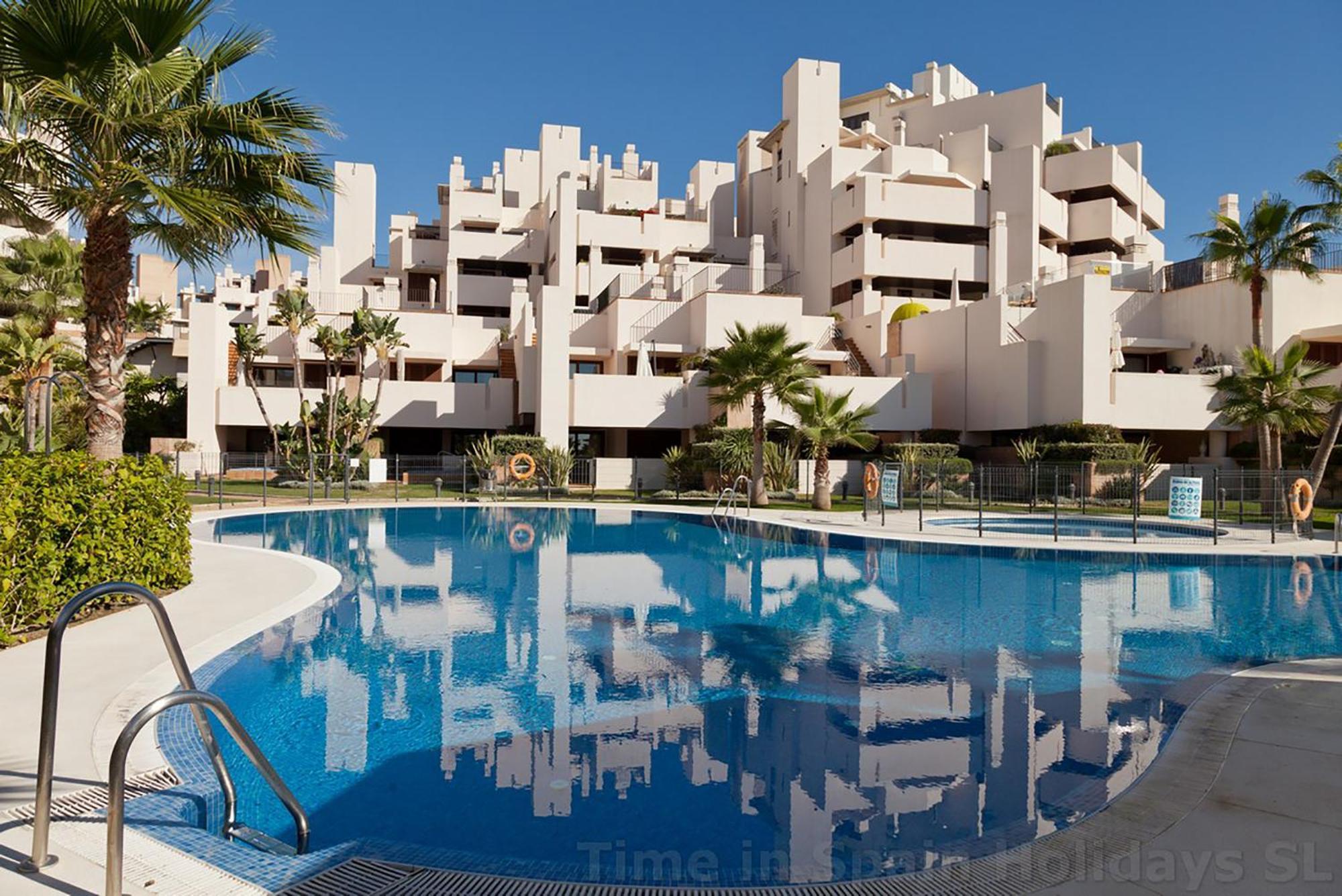 East Maewest Apartment Estepona