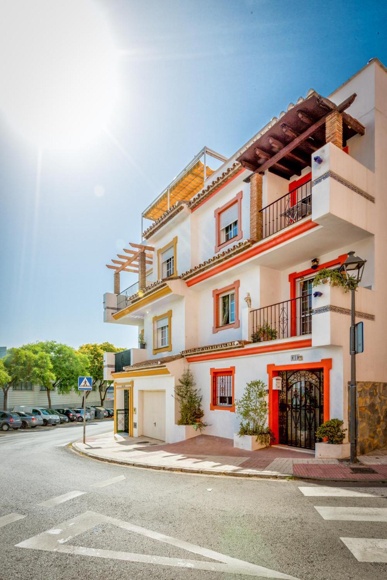 La Casa Del Maestro *
