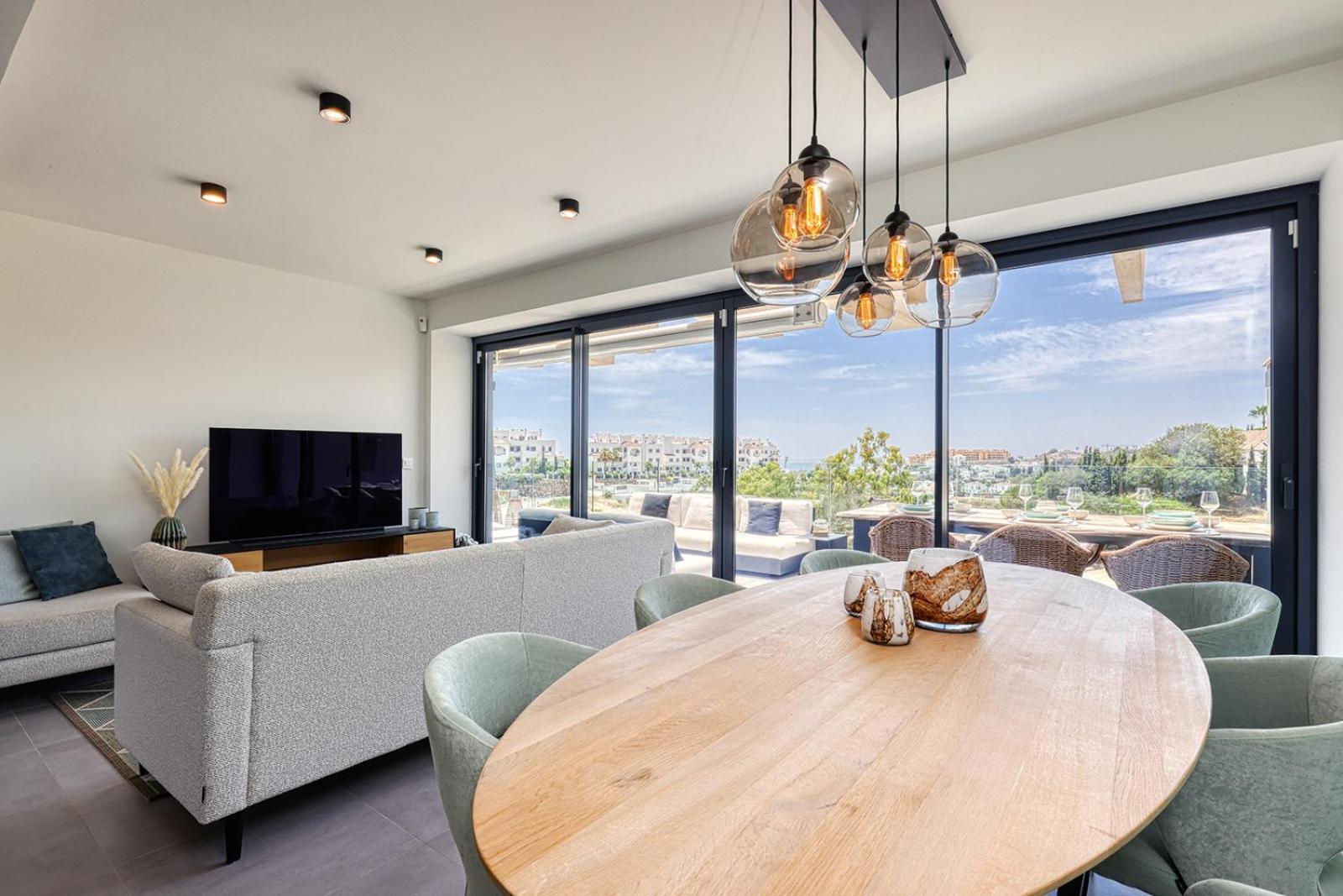 Modern Highend Oasis W/sea Views Estepona