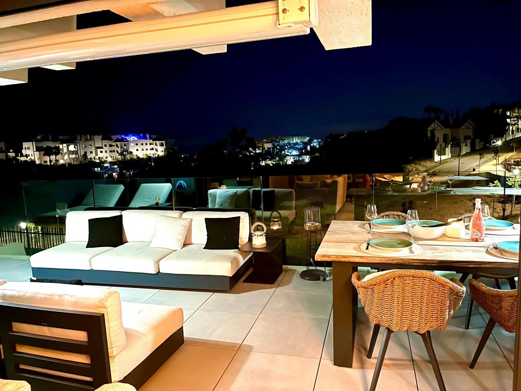 Modern Highend Oasis W/sea Views Apartment Estepona