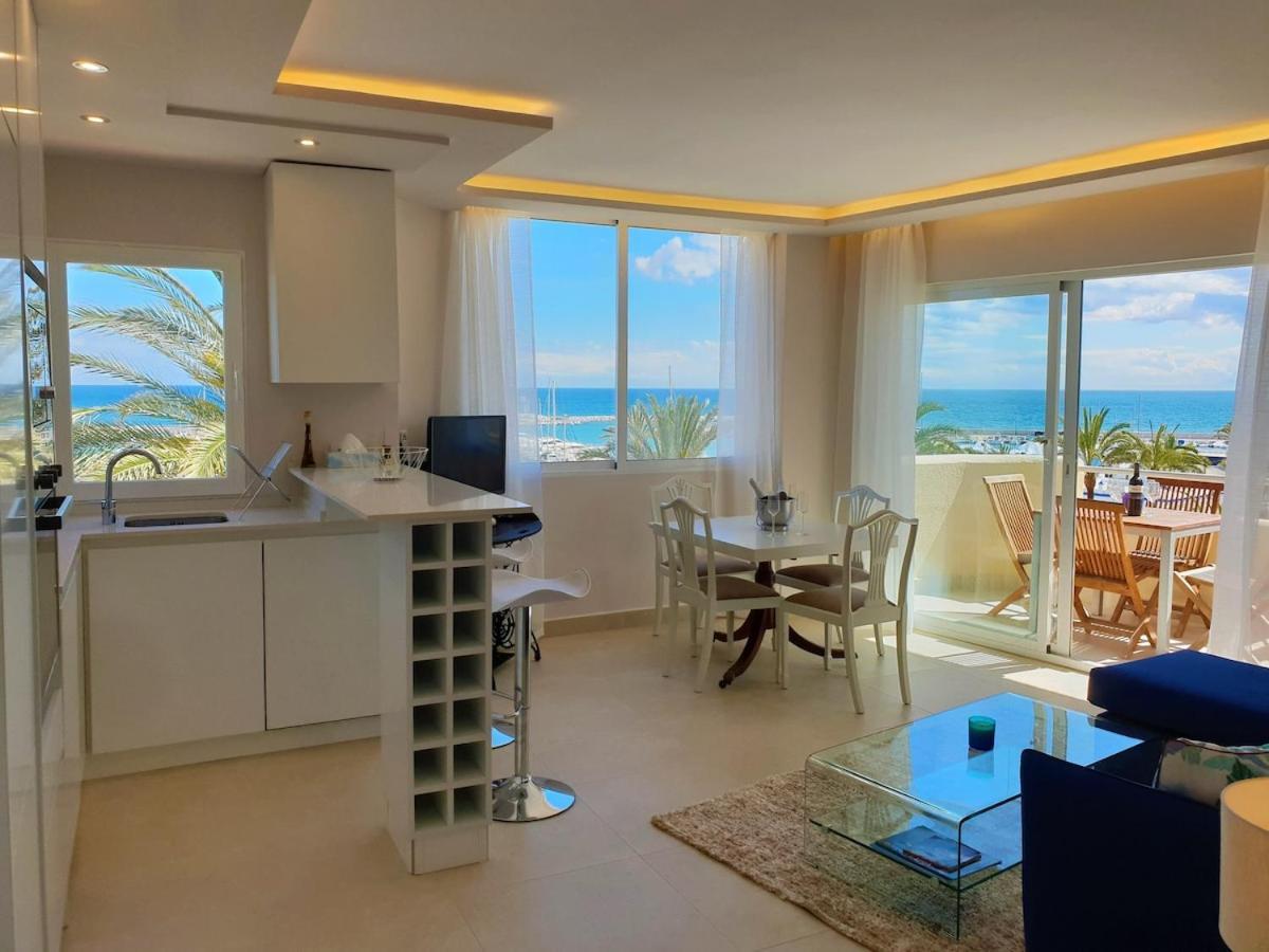 Apartment Fantastic In Front Of The Sea & Marina *