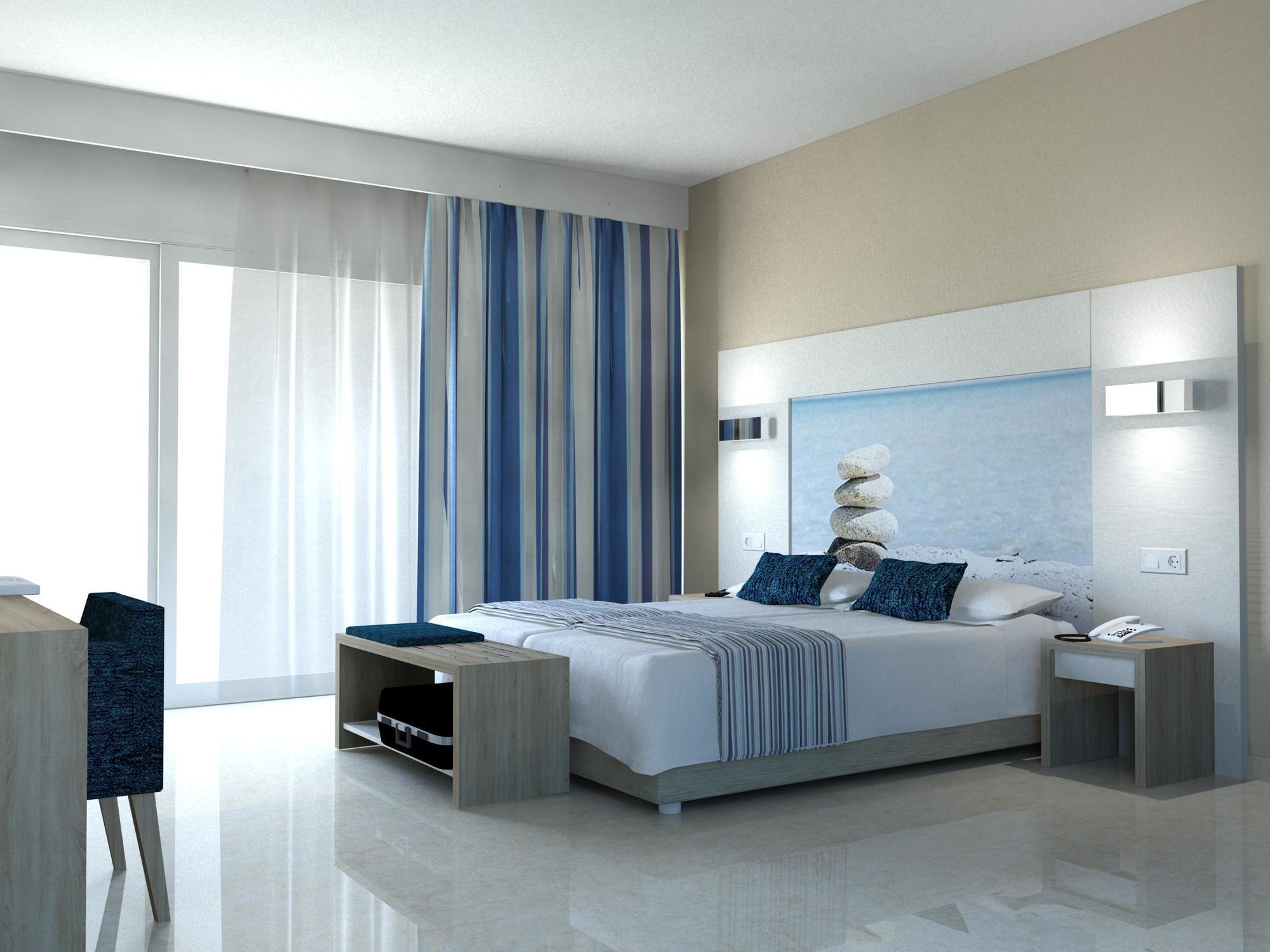 Globales Playa Hotel