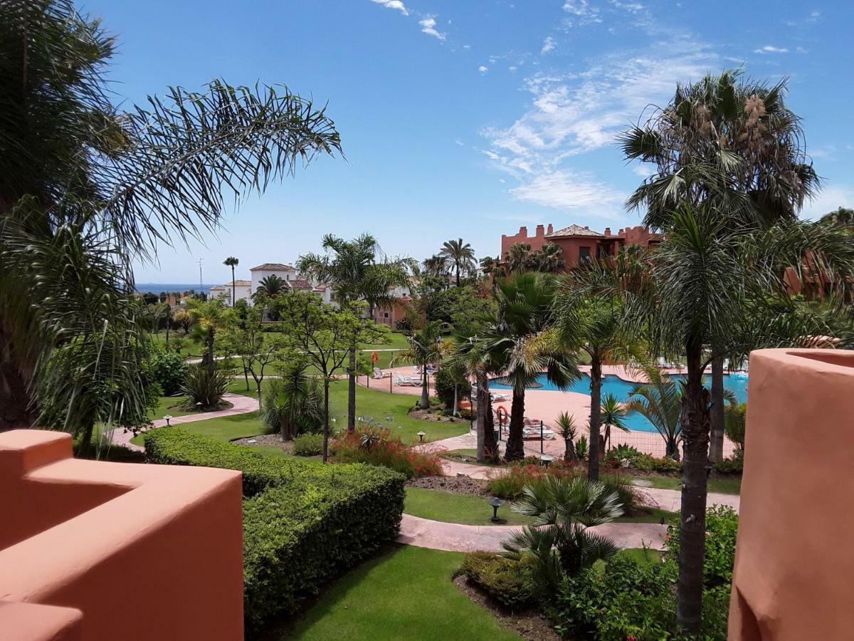 Superbe New Golden Miles Apartment Estepona