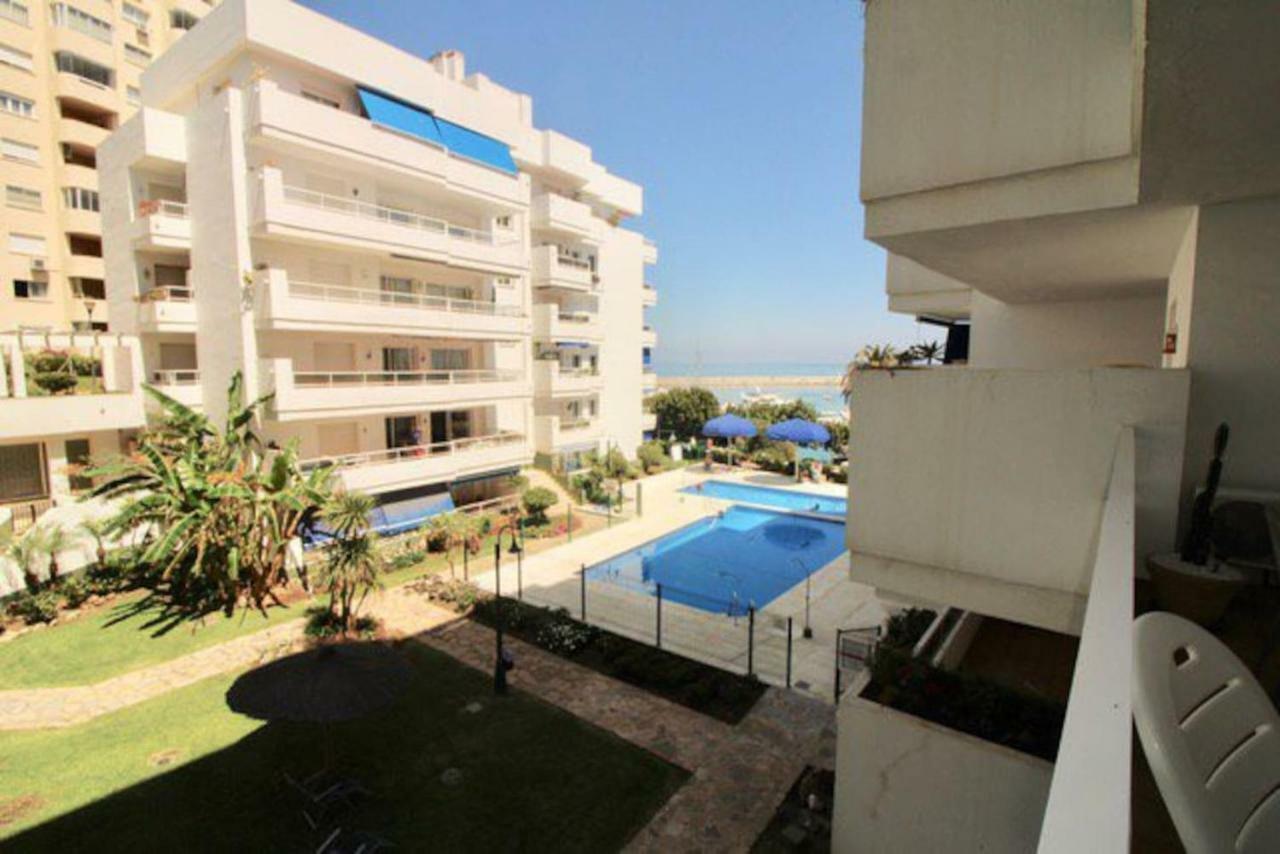 Puerto * Estepona