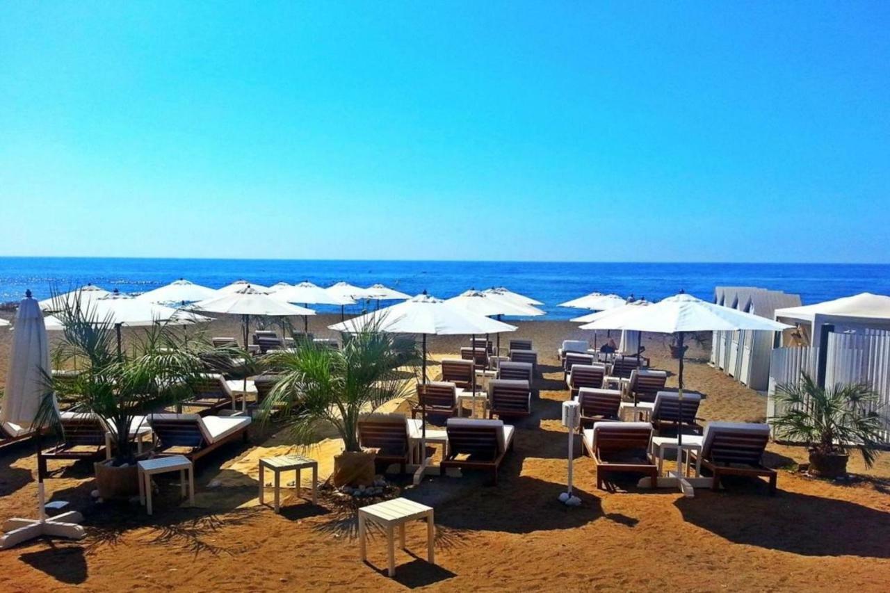 Apartment Hacienda Del Sol Deluxe Beachside Estepona
